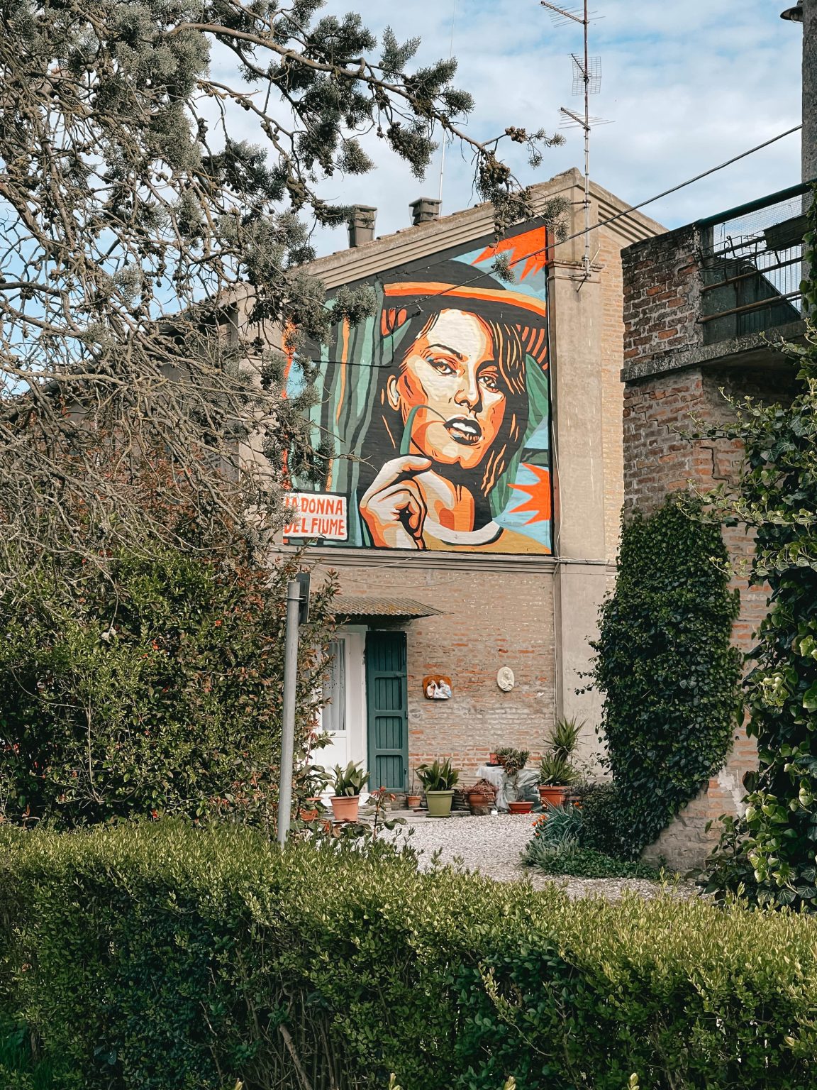 Gherardi Il Villaggio Del Cinema E Dei Murales