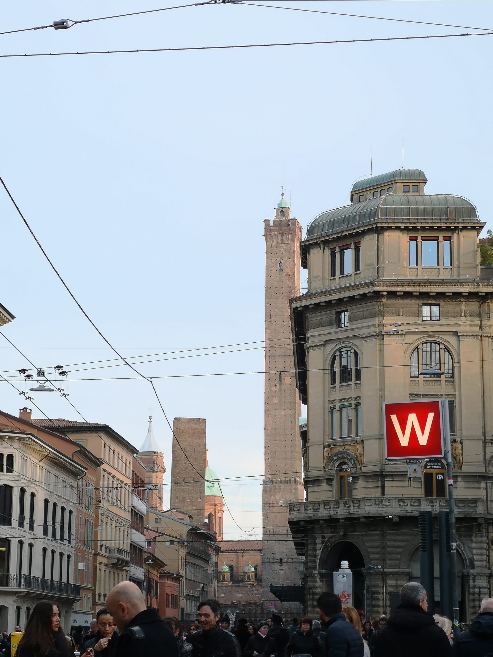 Itinerario Nella Bologna Insolita E Segreta, Una Bologna Meno Turistica